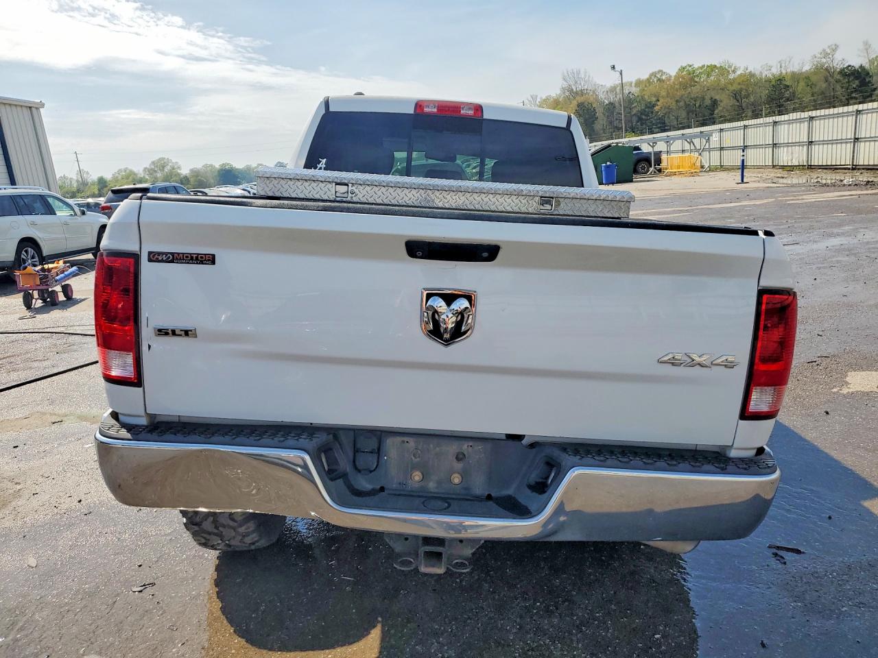 2016 RAM 1500 SLT photo 11