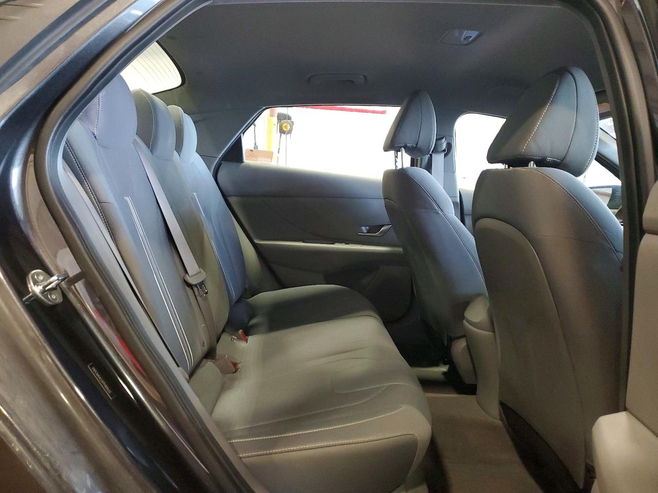 2023 HYUNDAI ELANTRA SEL photo 19