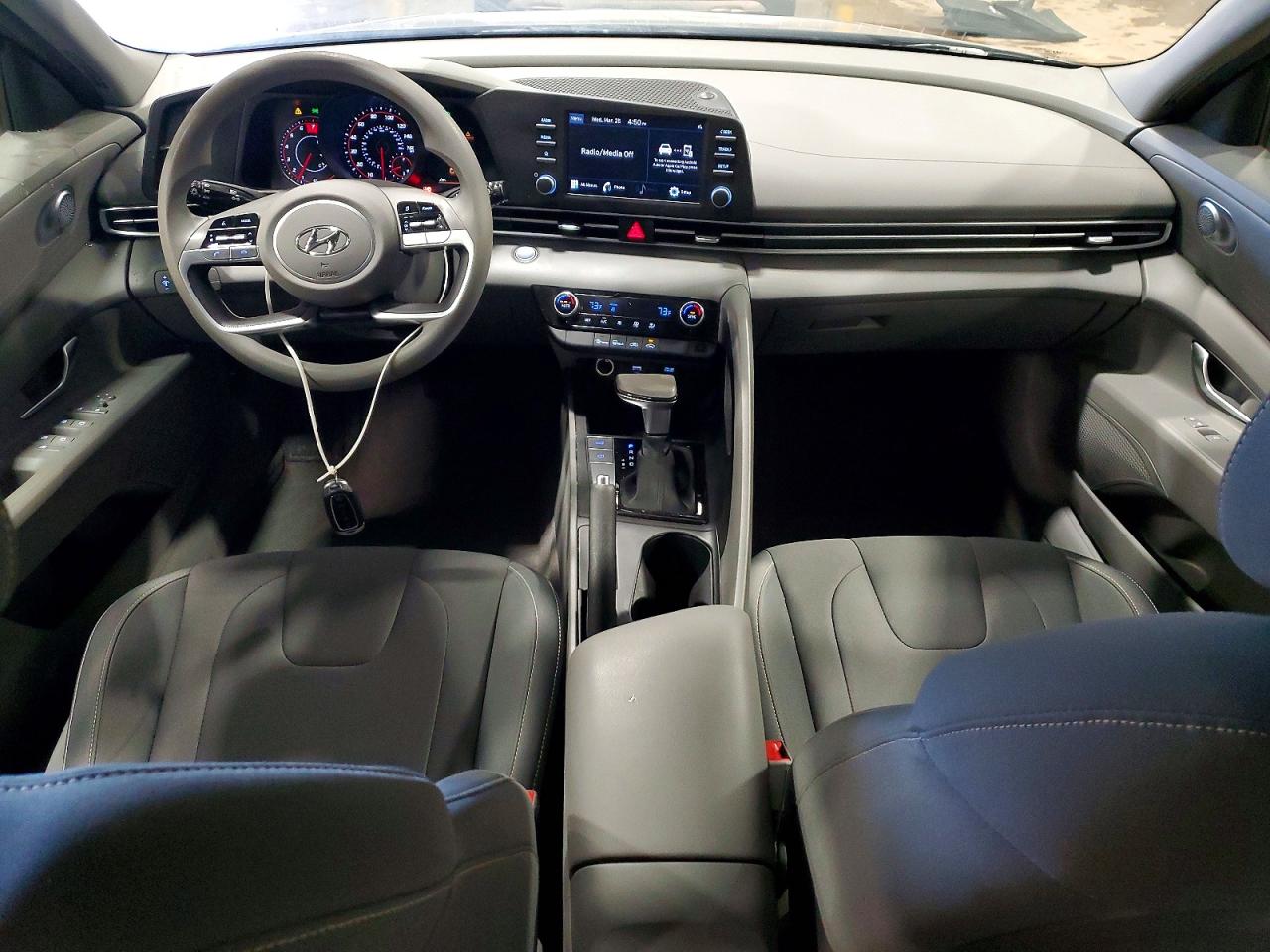 2023 HYUNDAI ELANTRA SEL photo 15
