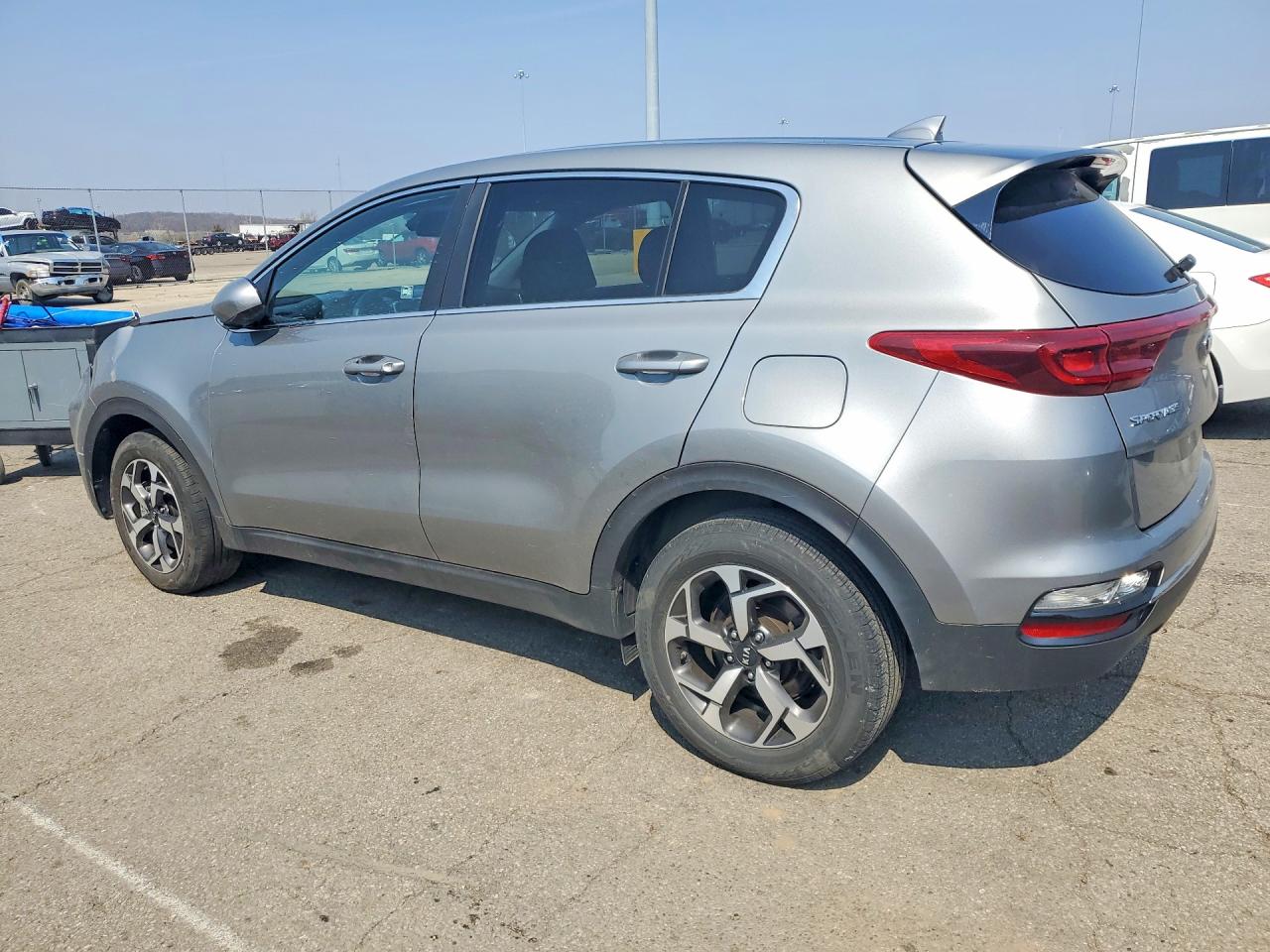 2020 KIA SPORTAGE LX photo 2