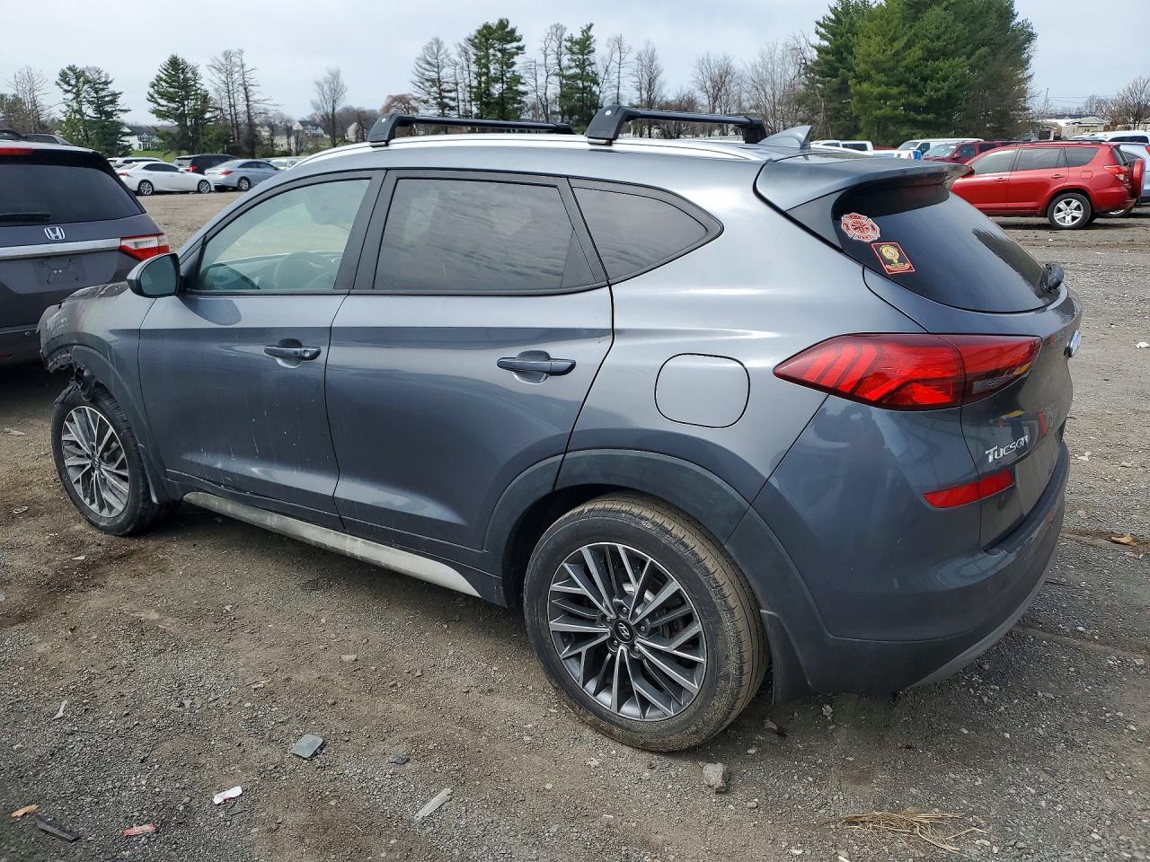 2019 HYUNDAI TUCSON photo 3