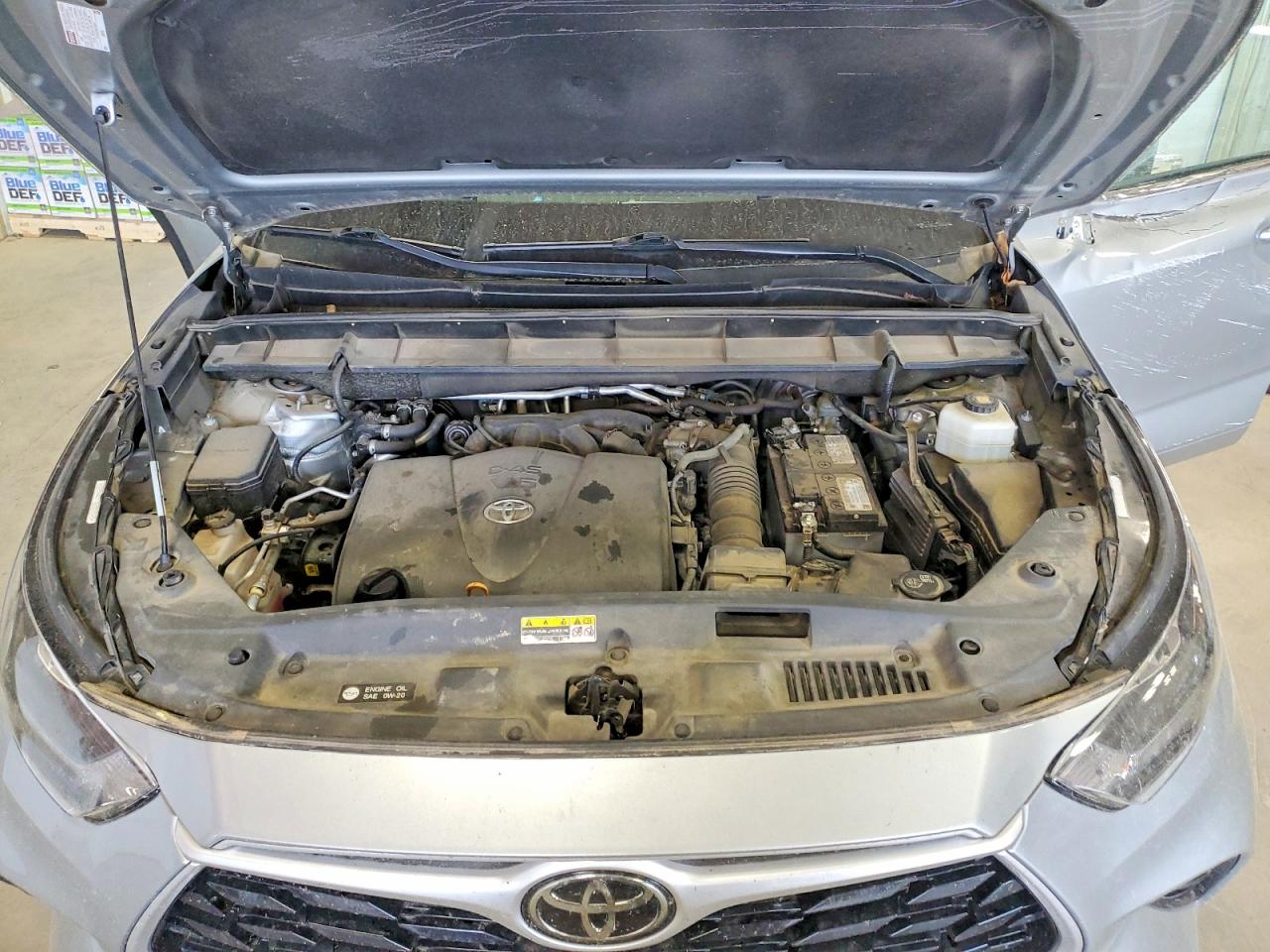 2020 TOYOTA HIGHLANDER XLE photo 23