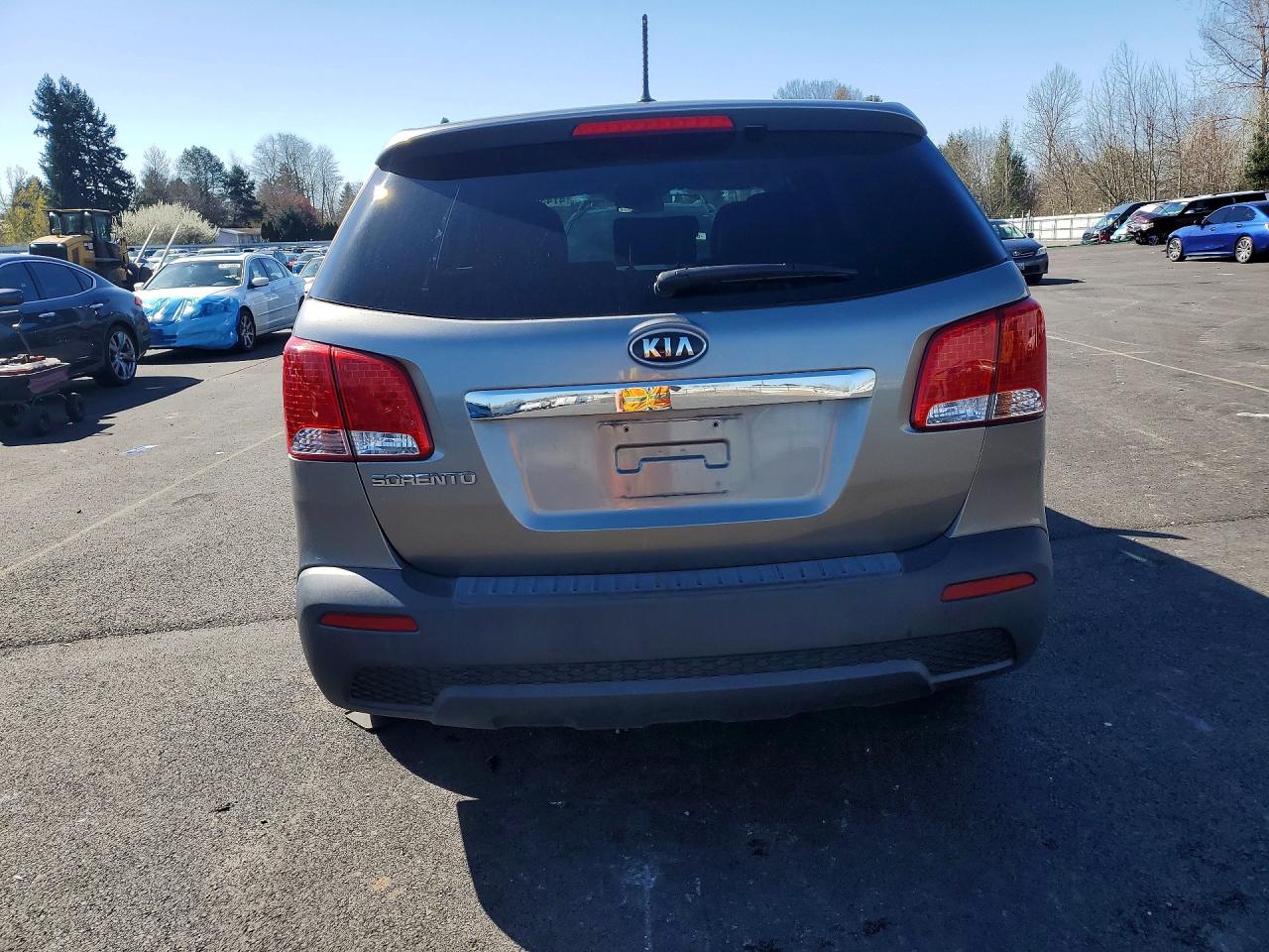 2012 KIA SORENTO LX photo 6
