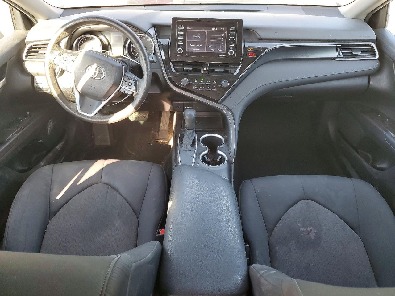 2021 TOYOTA CAMRY LE photo 15