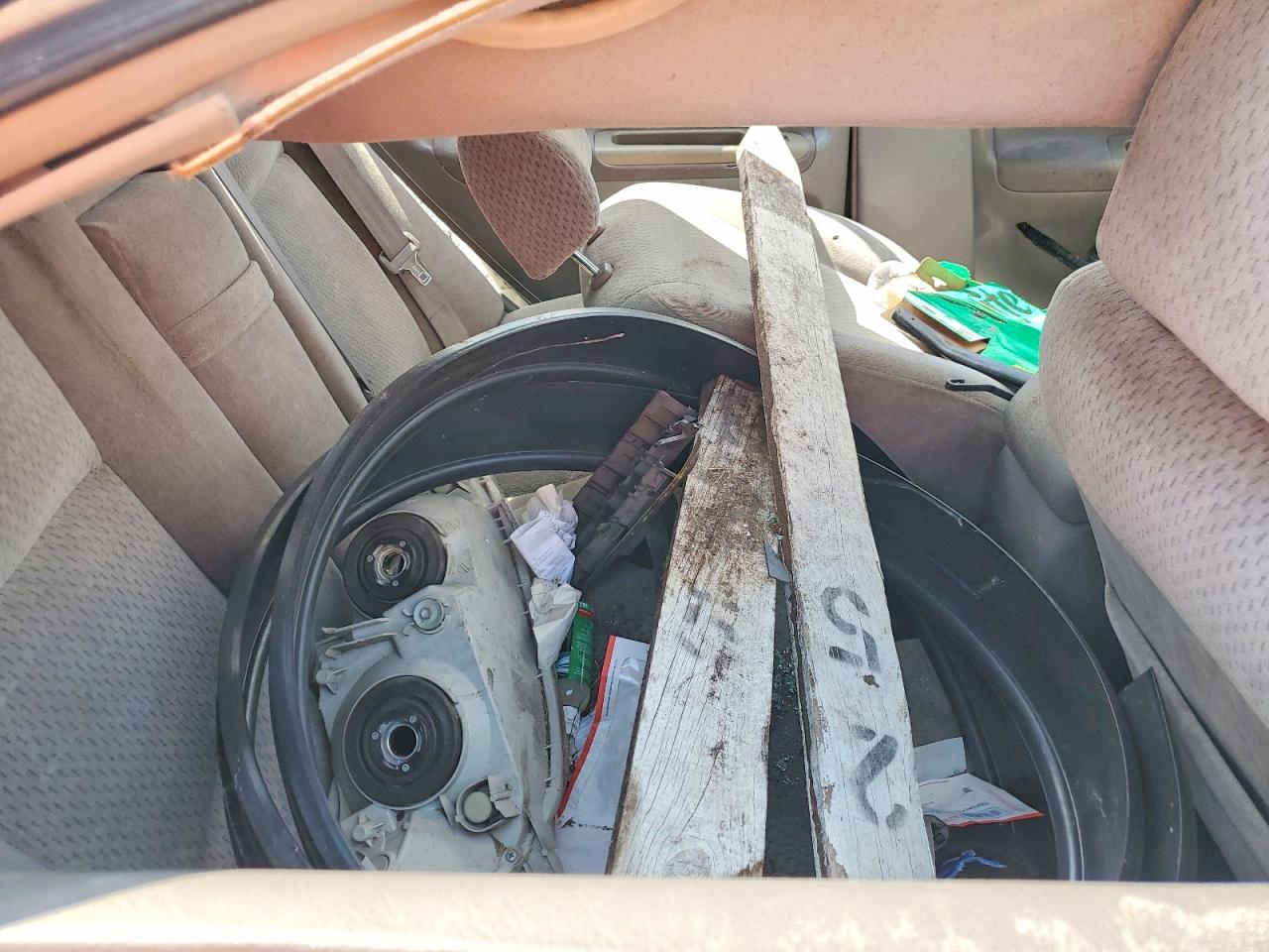 2003 TOYOTA CAMRY LE photo 28