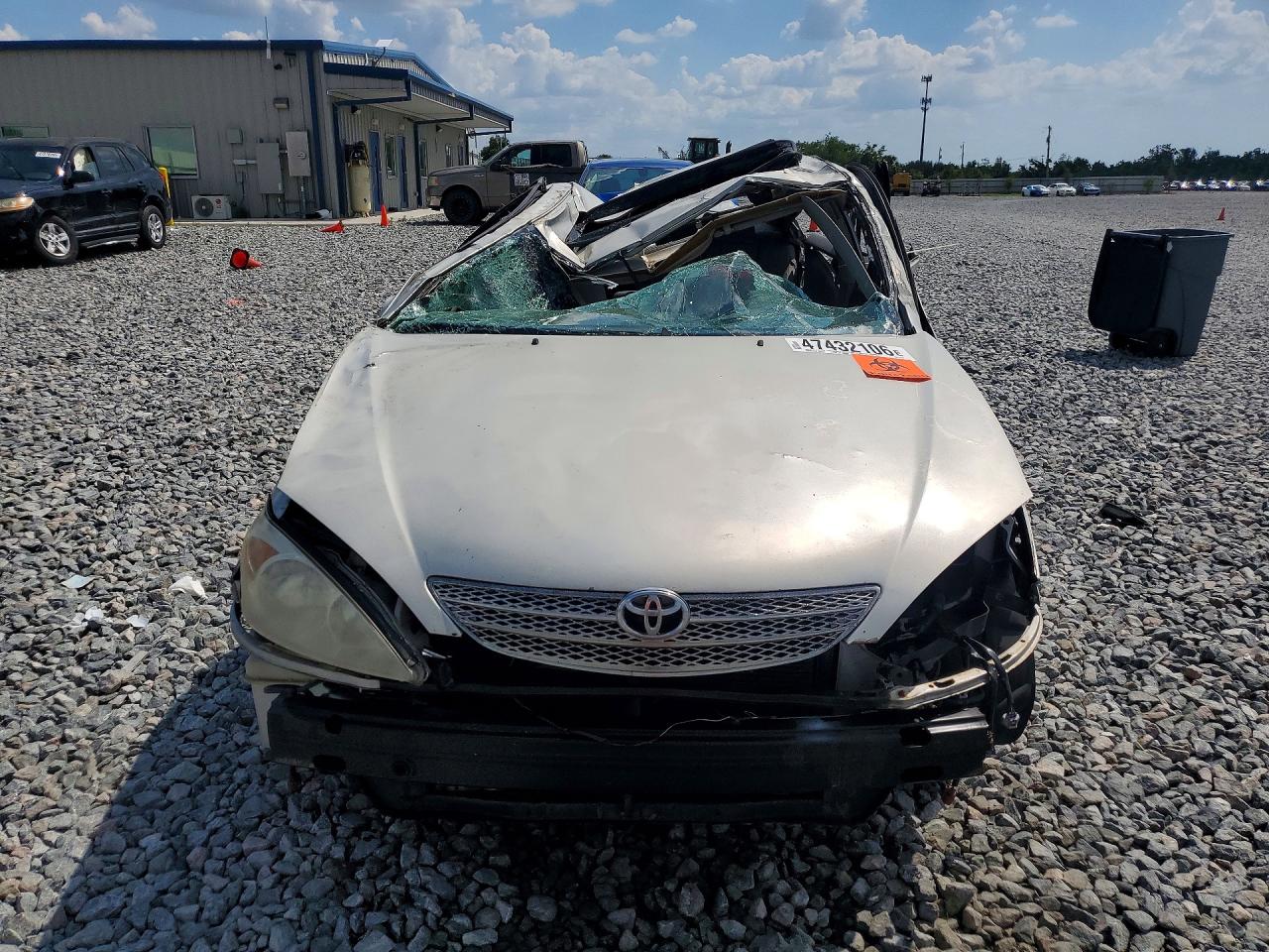 2003 TOYOTA CAMRY LE photo 13