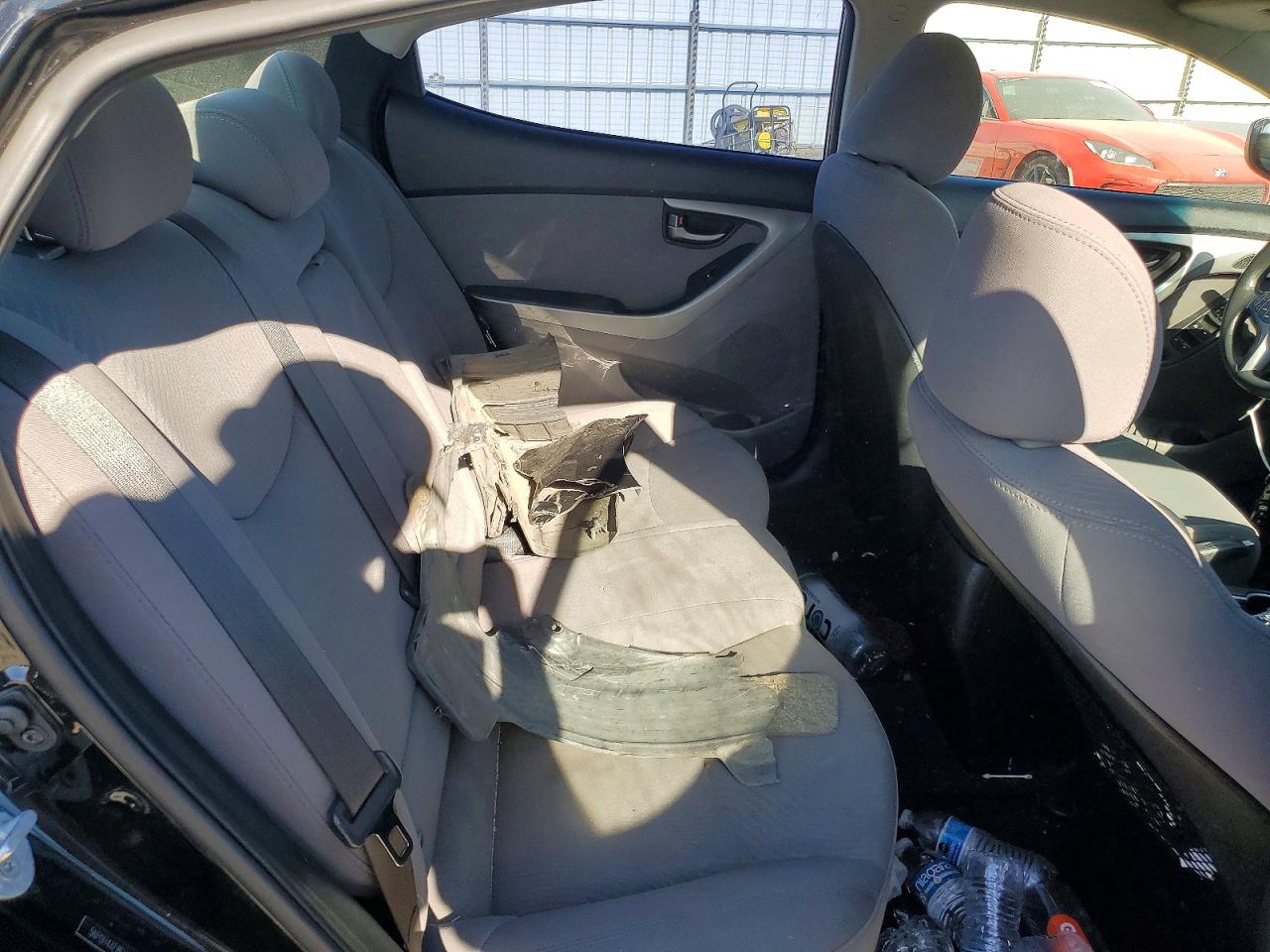 2015 HYUNDAI ELANTRA SE photo 28