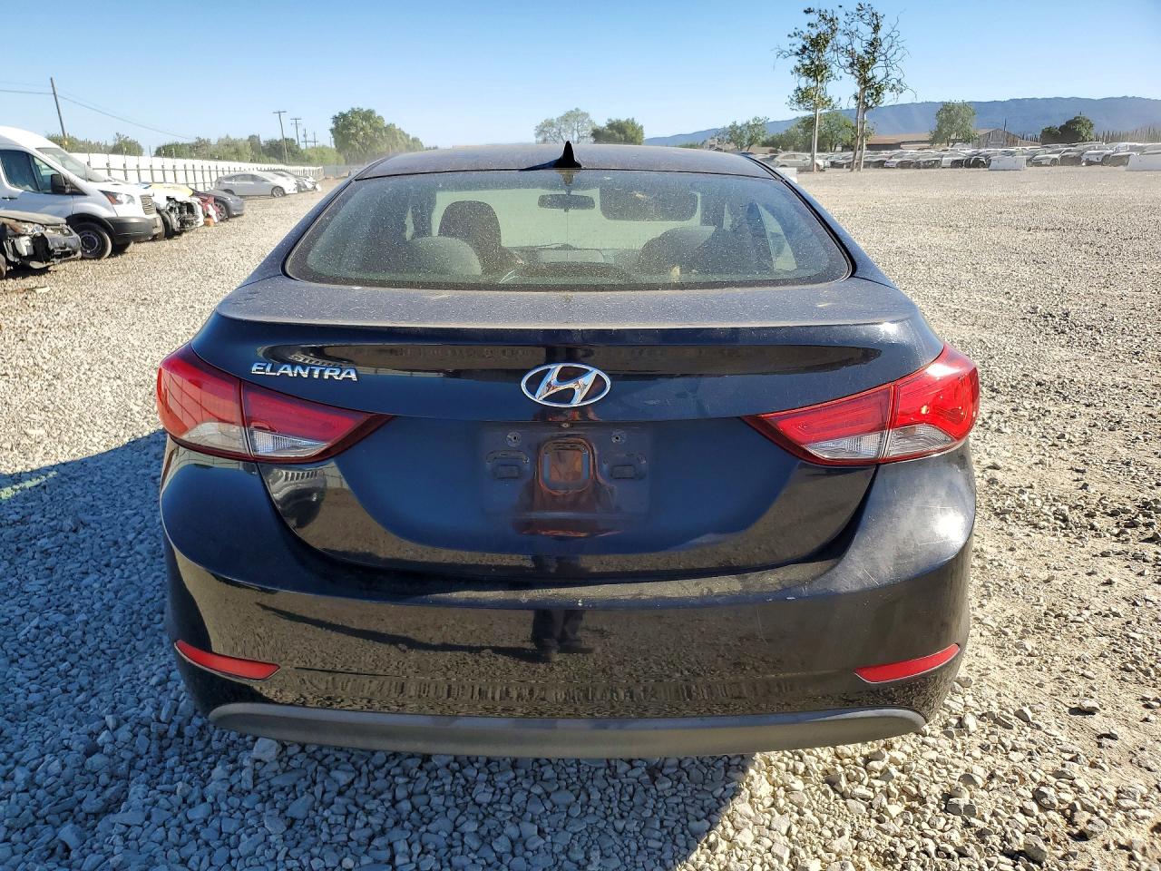 2015 HYUNDAI ELANTRA SE photo 16