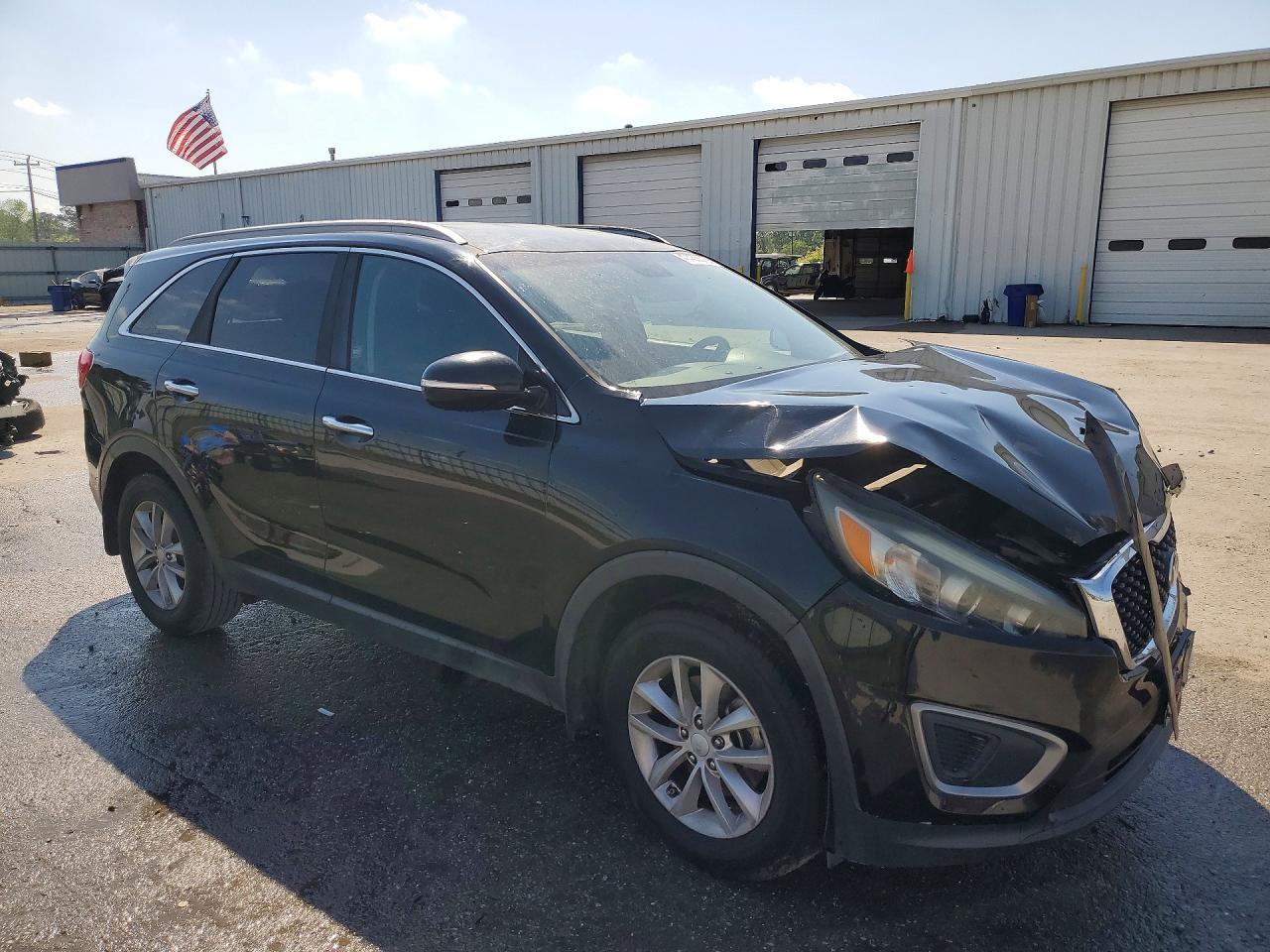 2017 KIA SORENTO LX photo 10