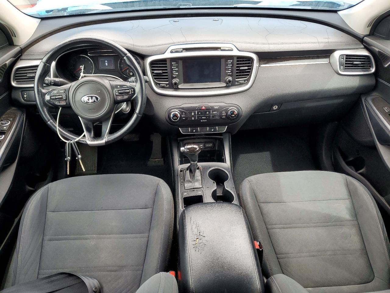 2017 KIA SORENTO LX photo 22