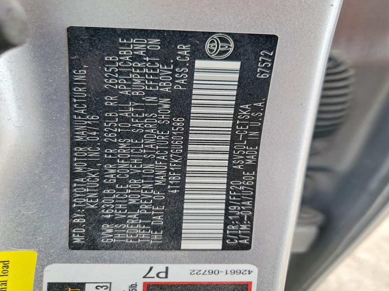 2016 TOYOTA CAMRY SE photo 25