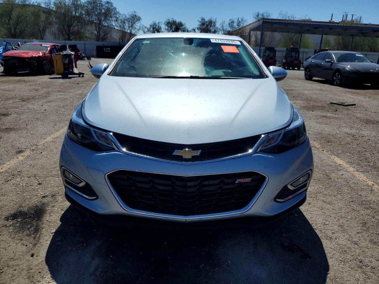 2017 CHEVROLET CRUZE LT photo 5