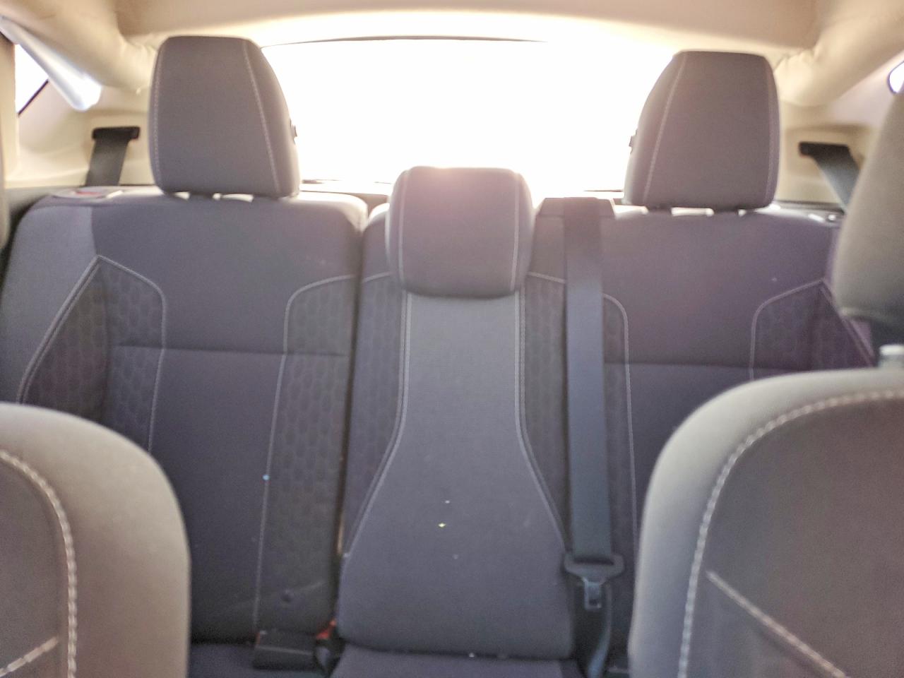 2015 FORD FIESTA SE photo 28