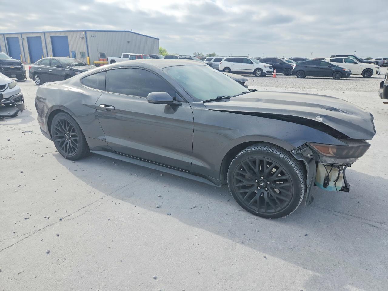 2016 FORD MUSTANG photo 4