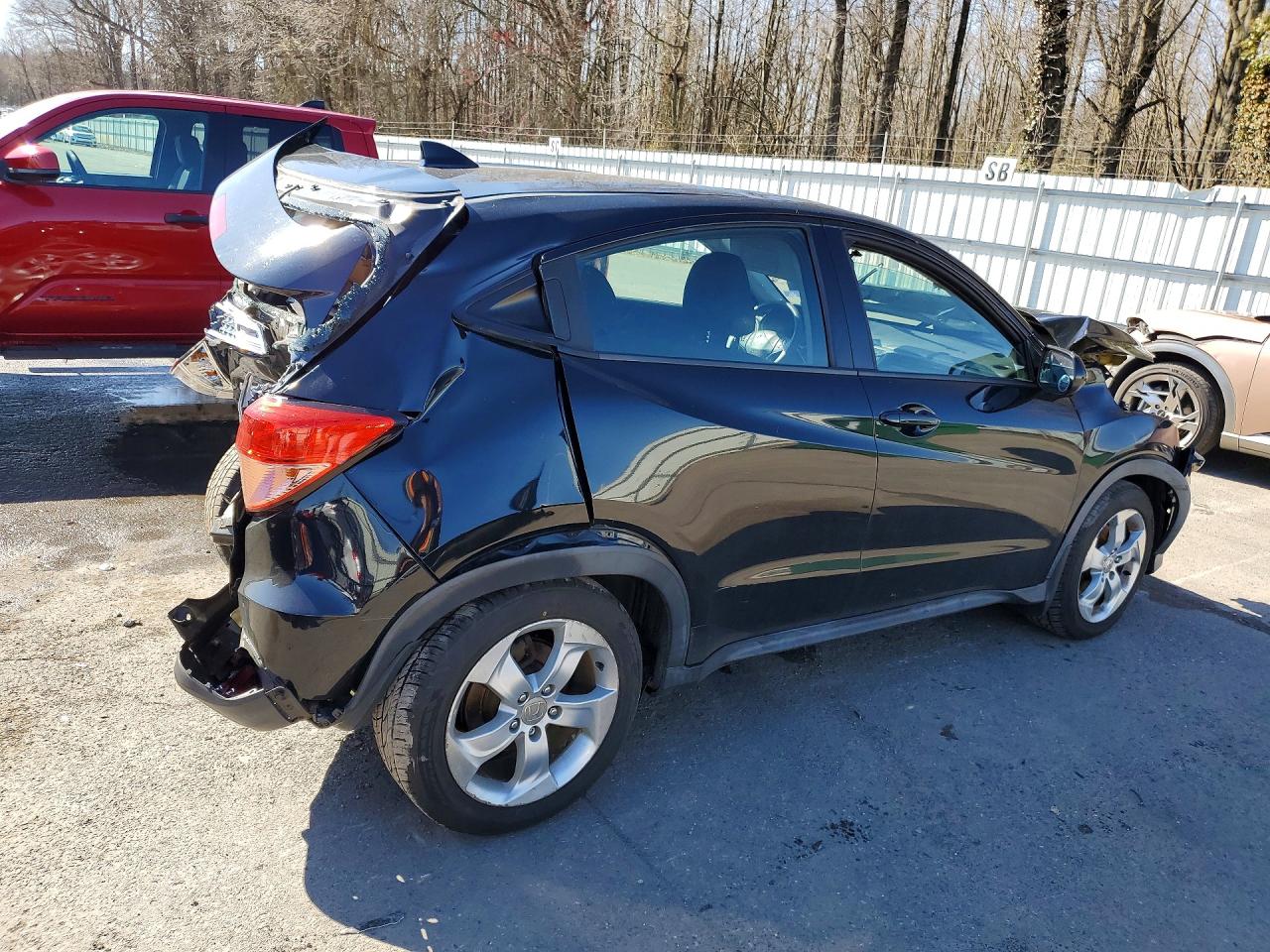 2016 HONDA HR-V LX photo 3