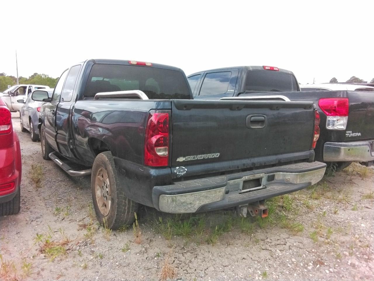 2006 CHEVROLET SILVERADO C1500 photo 3
