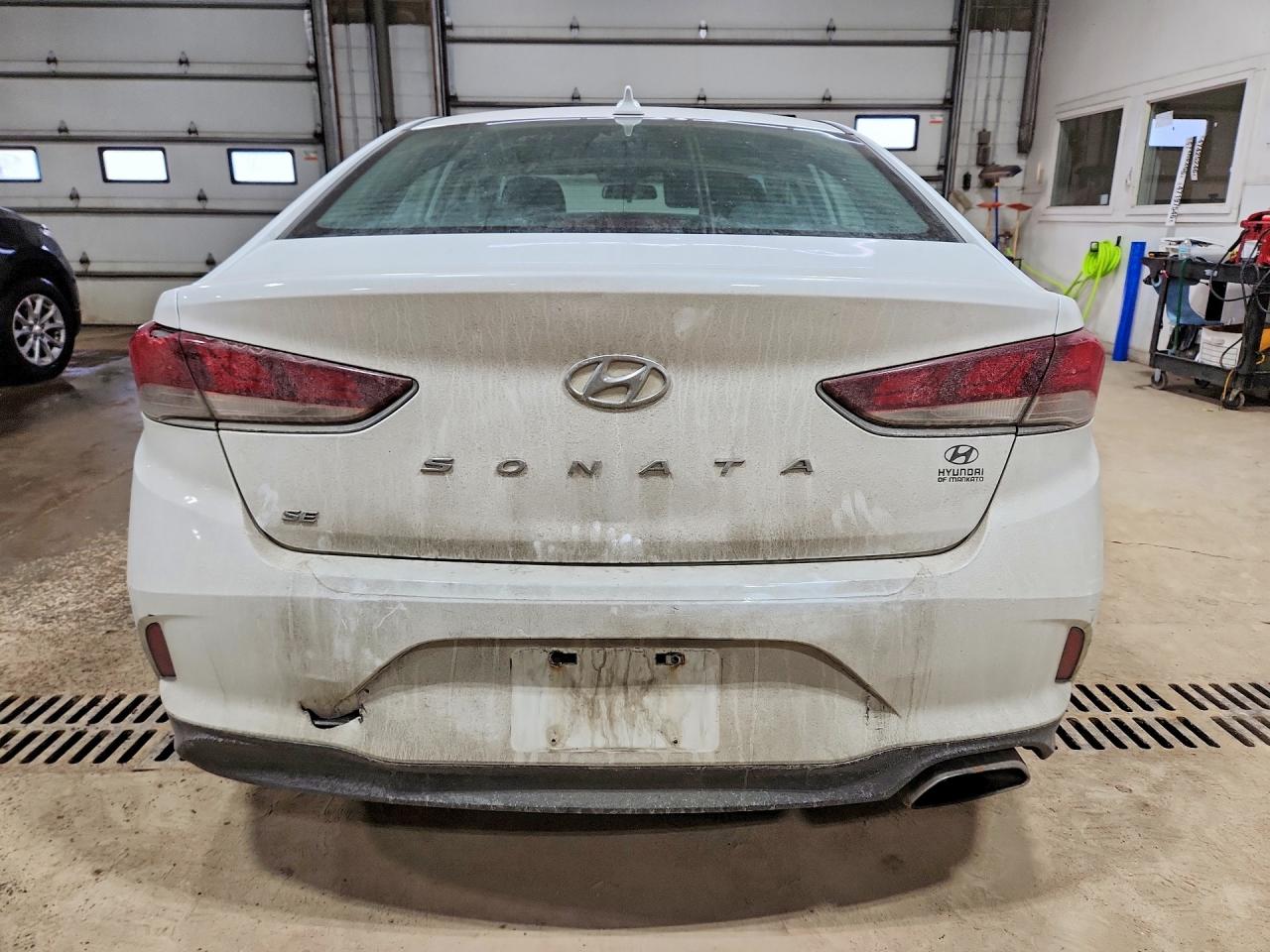 2018 HYUNDAI SONATA SE photo 11
