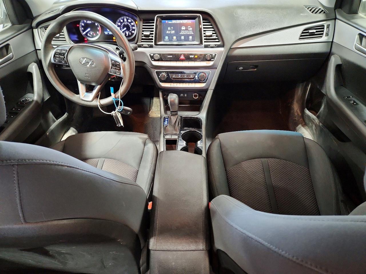 2018 HYUNDAI SONATA SE photo 15