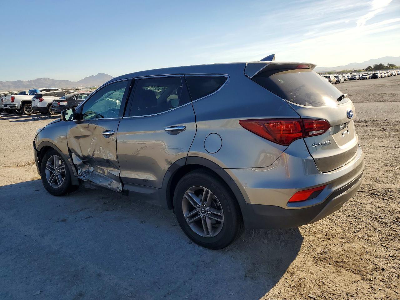 2017 HYUNDAI SANTA FE SPORT 2.4L photo 2