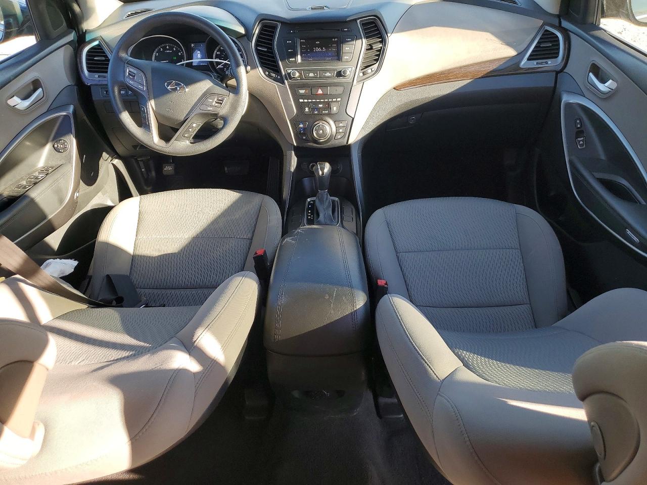 2017 HYUNDAI SANTA FE SPORT 2.4L photo 8