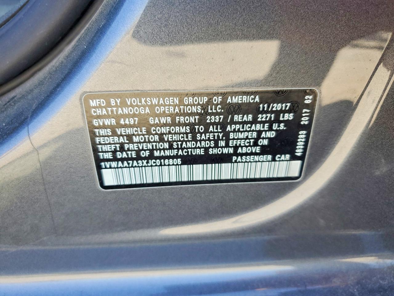 2018 VOLKSWAGEN PASSAT S photo 13