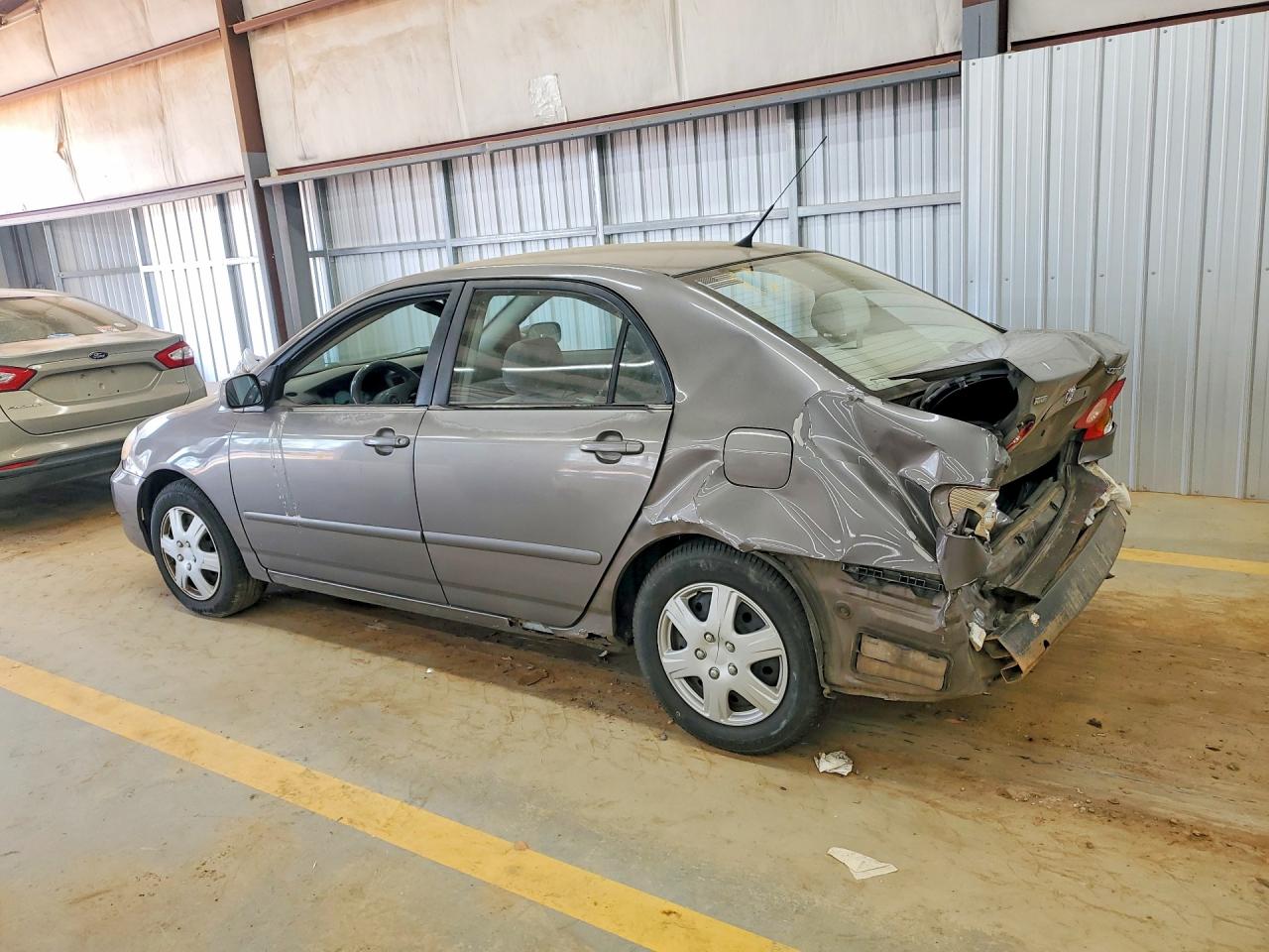 2003 TOYOTA COROLLA LE photo 4