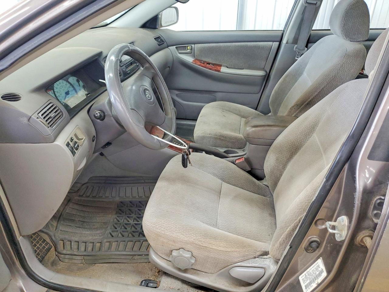 2003 TOYOTA COROLLA LE photo 19
