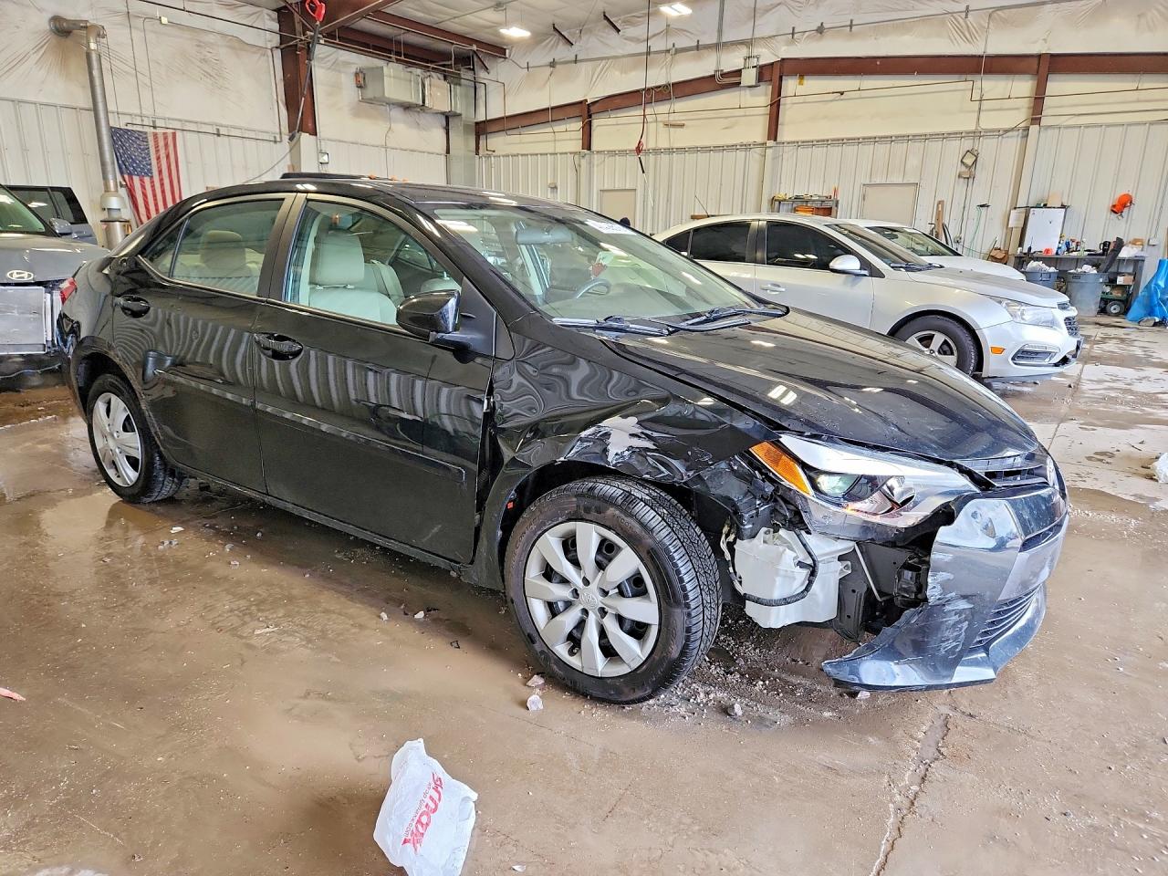 2015 TOYOTA COROLLA LE photo 7