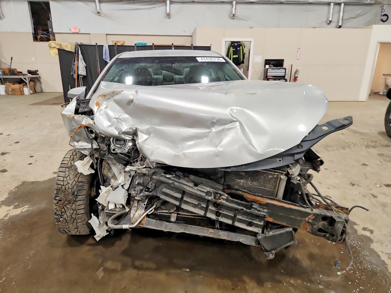 2015 TOYOTA CAMRY LE photo 9
