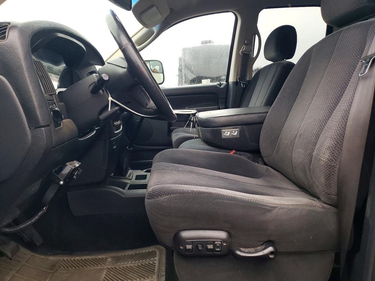 2002 DODGE RAM 1500 photo 13
