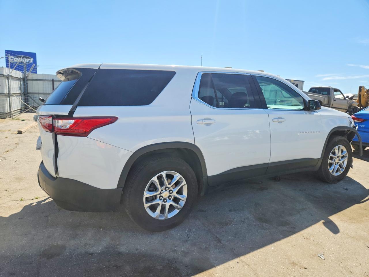 2019 CHEVROLET TRAVERSE LS photo 5