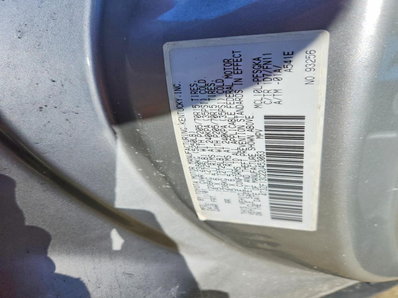 2002 TOYOTA SIENNA LE photo 37