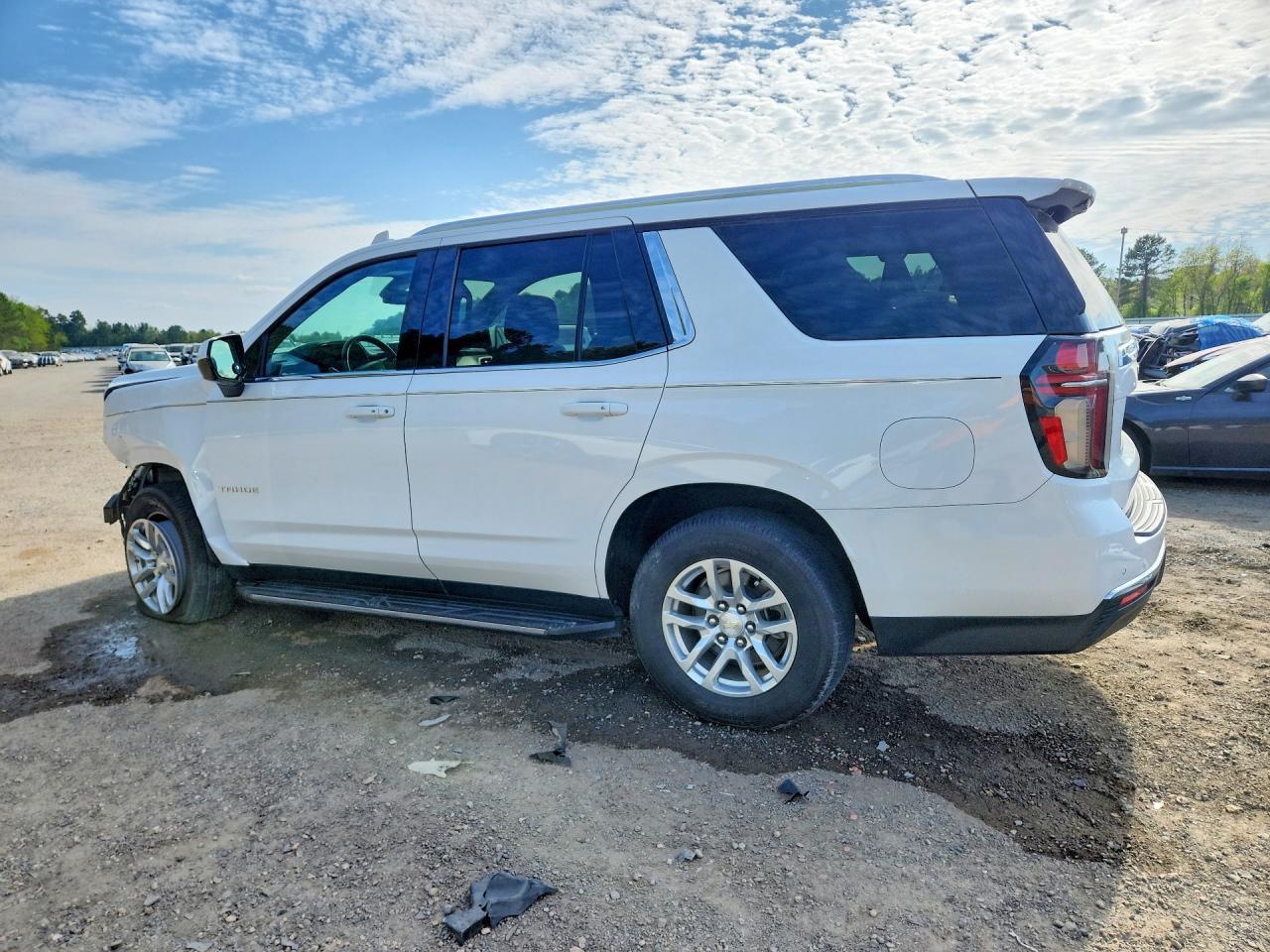 2021 CHEVROLET TAHOE C1500 LT photo 3