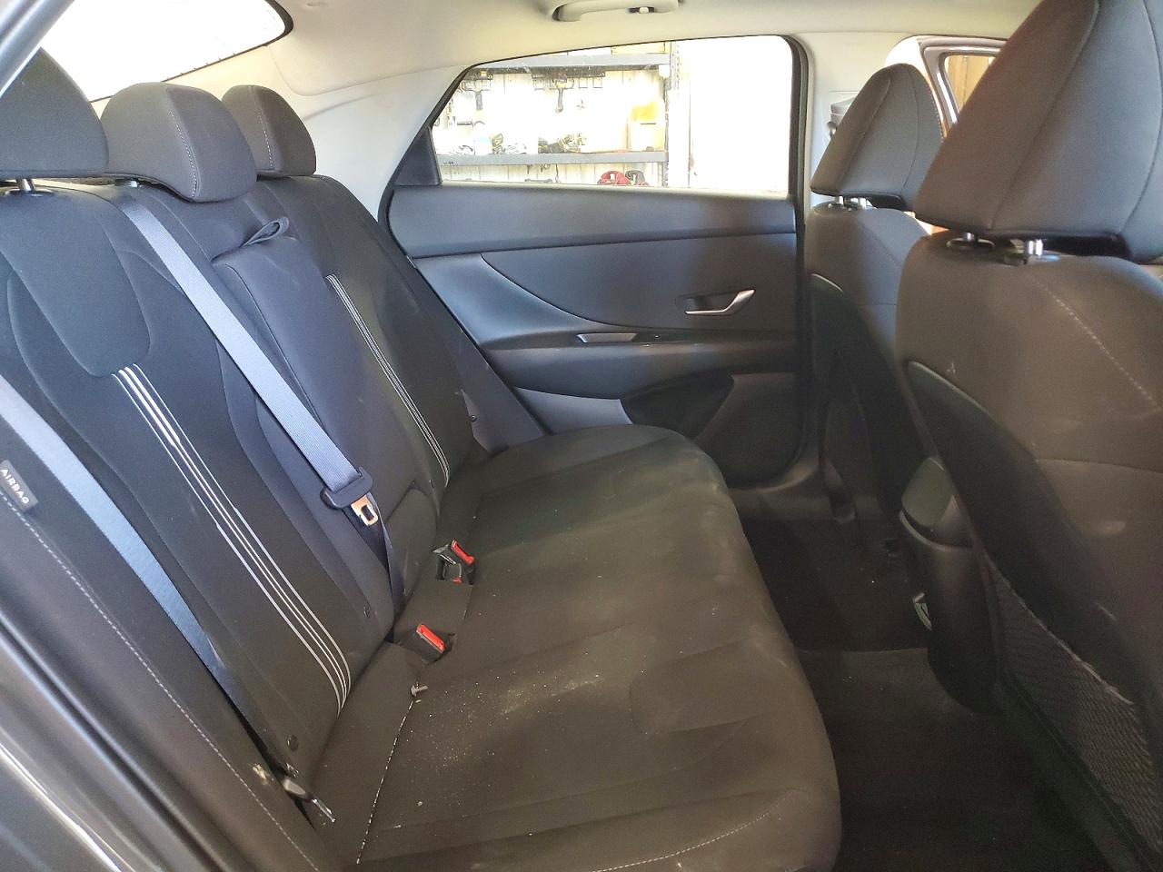 2025 HYUNDAI ELANTRA SEL CONVENIENCE photo 19