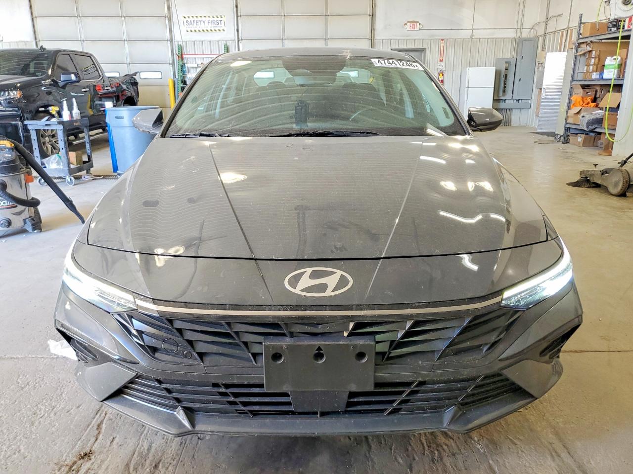 2025 HYUNDAI ELANTRA SEL CONVENIENCE photo 9