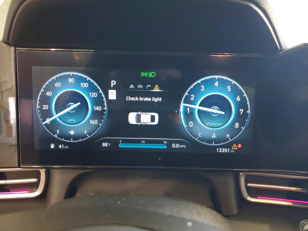 2025 HYUNDAI ELANTRA SEL CONVENIENCE photo 17