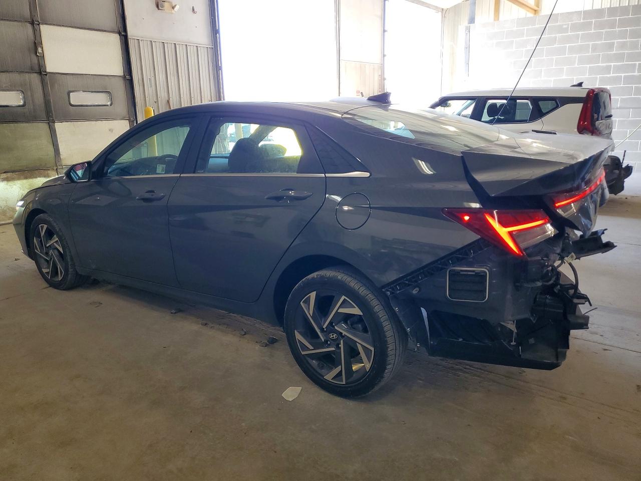 2025 HYUNDAI ELANTRA SEL CONVENIENCE photo 3