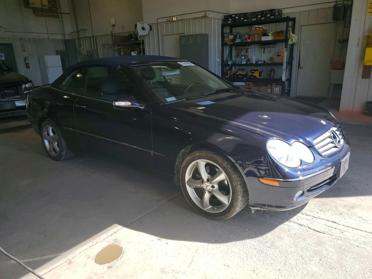 2005 MERCEDES-BENZ CLK 320 photo 7