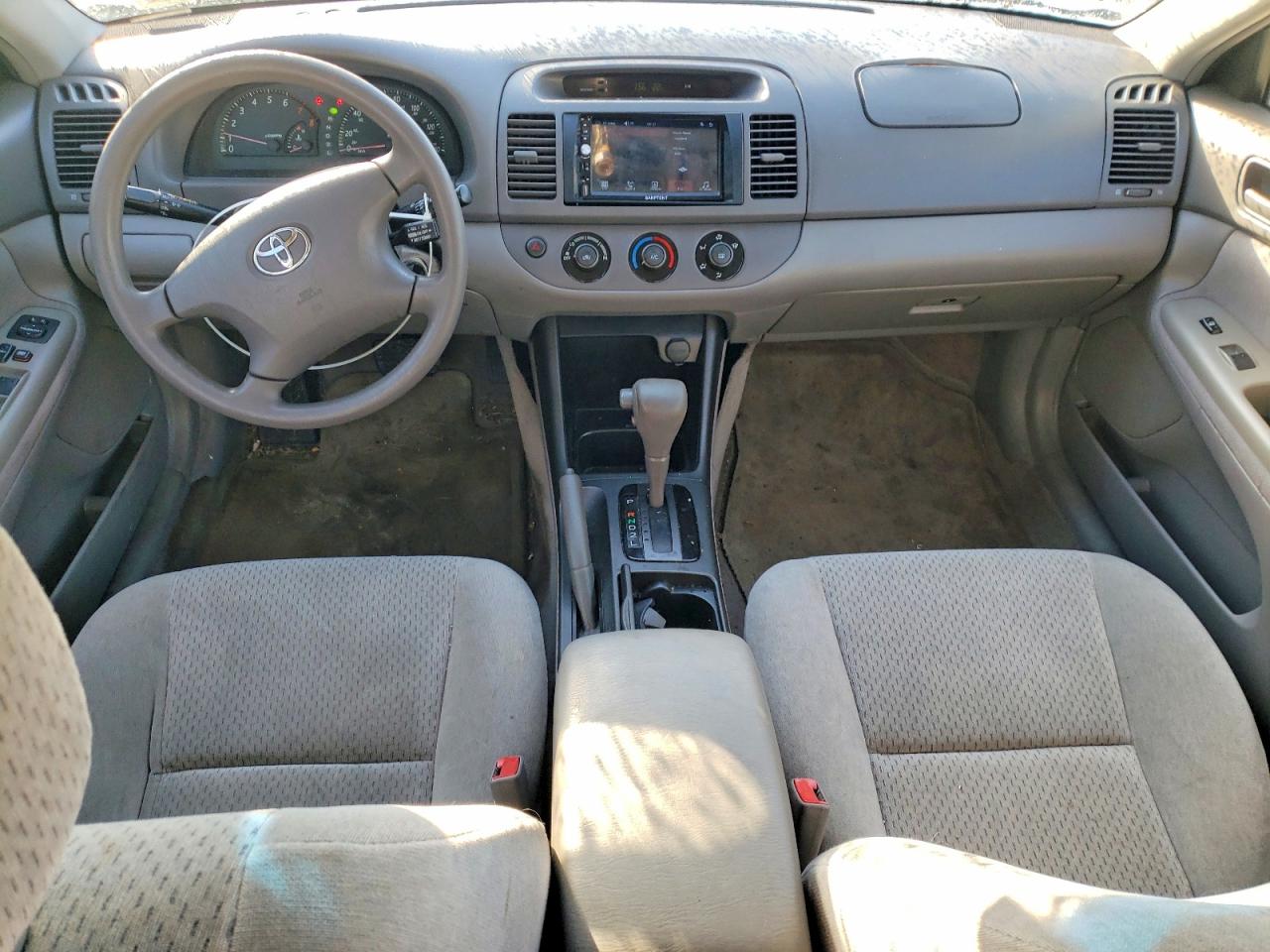 2003 TOYOTA CAMRY LE photo 15