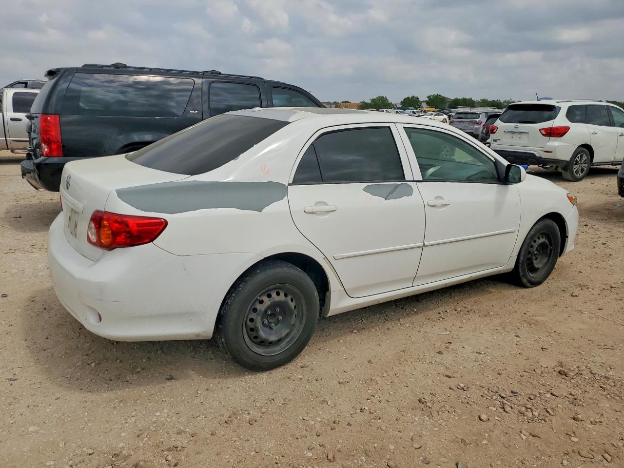 2010 TOYOTA COROLLA LE photo 5