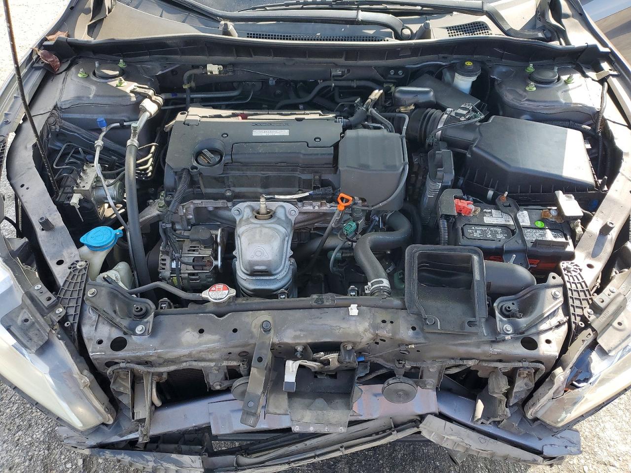 2017 HONDA ACCORD LX photo 11