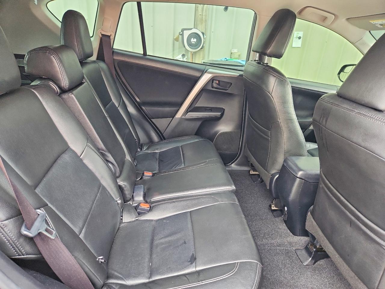 2018 TOYOTA RAV4 LE photo 21