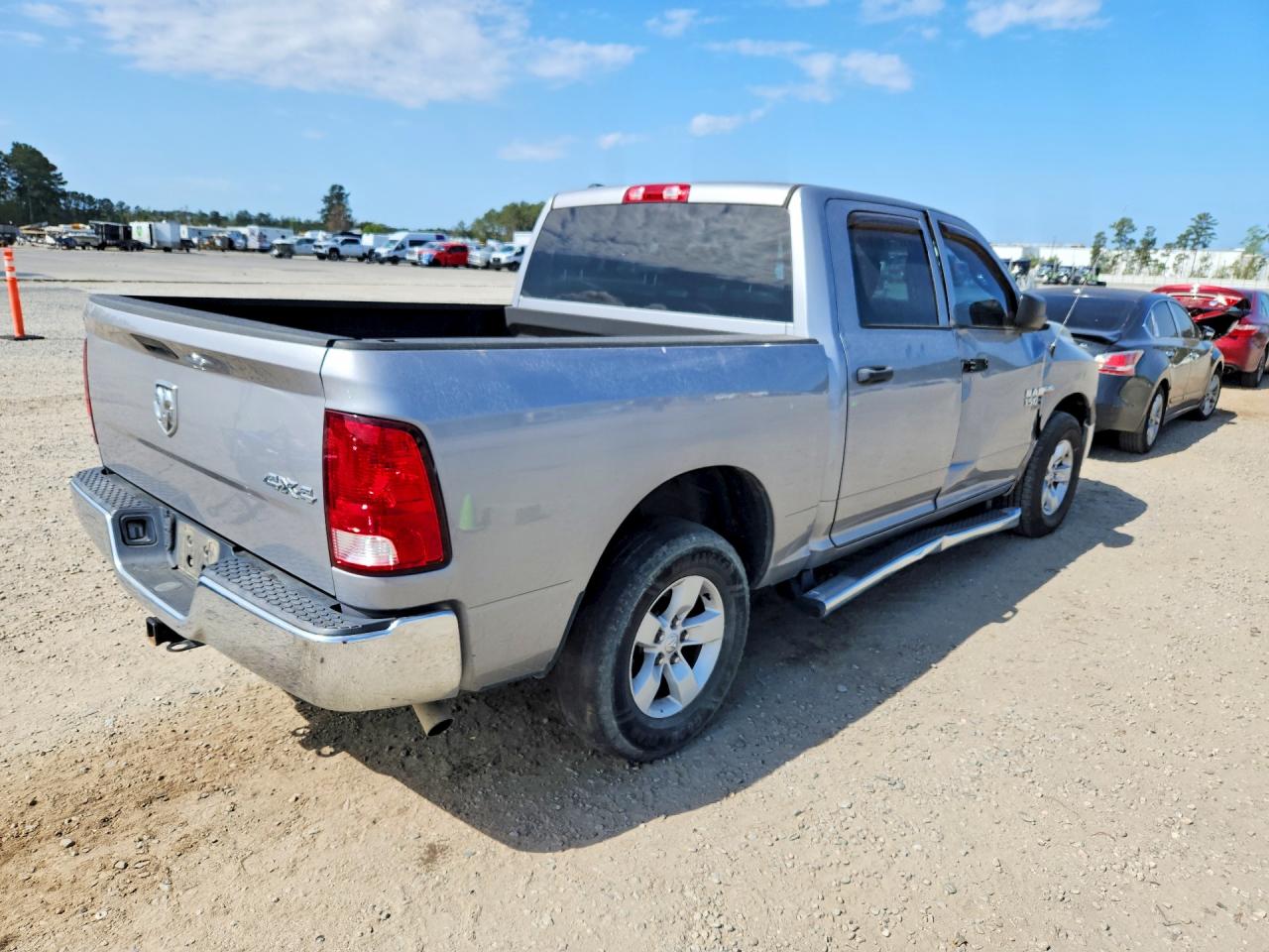 2021 RAM 1500 CLASSIC SSV photo 5