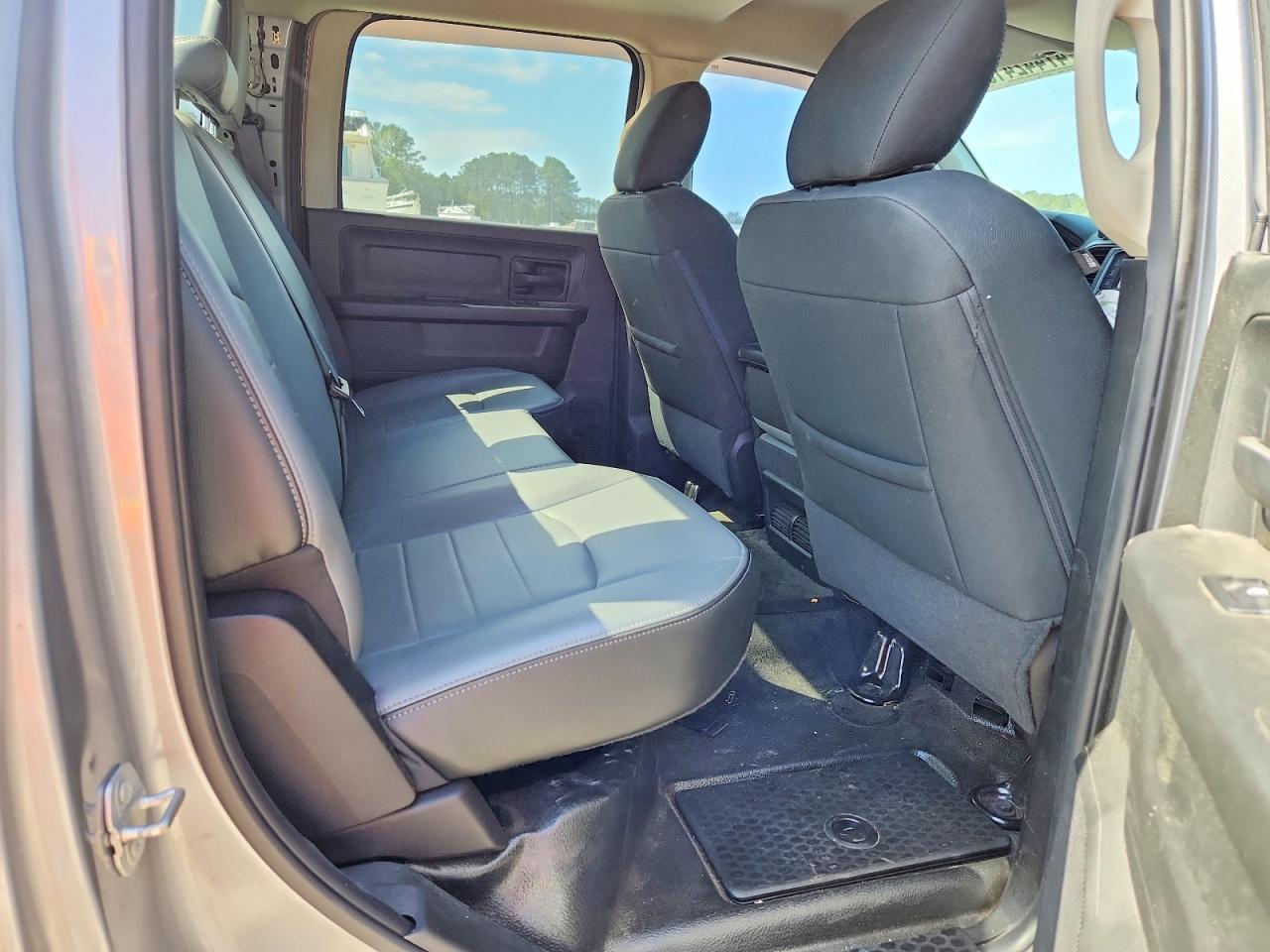2021 RAM 1500 CLASSIC SSV photo 19