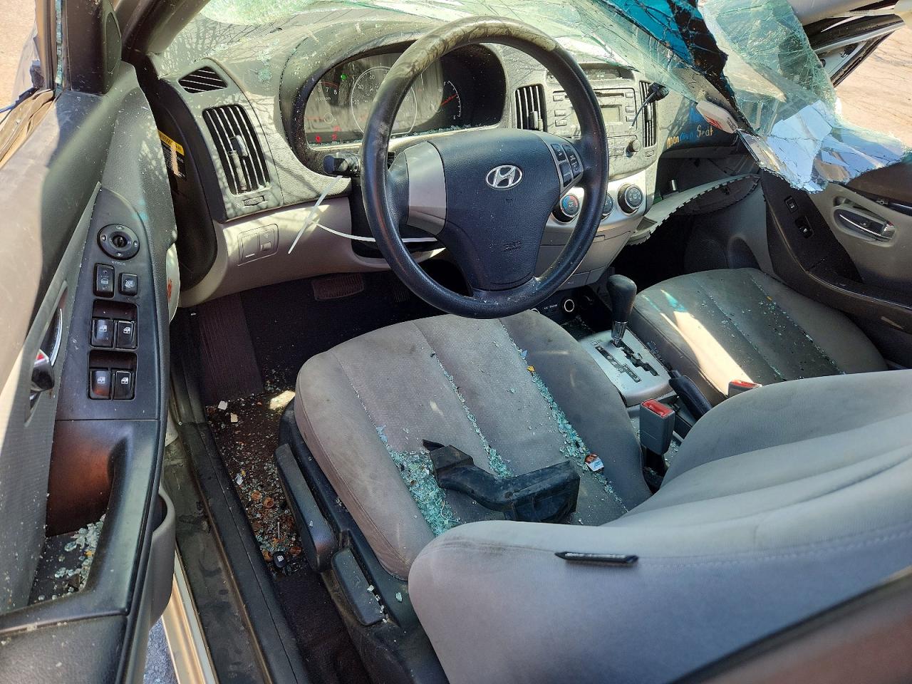2010 HYUNDAI ELANTRA GLS photo 15