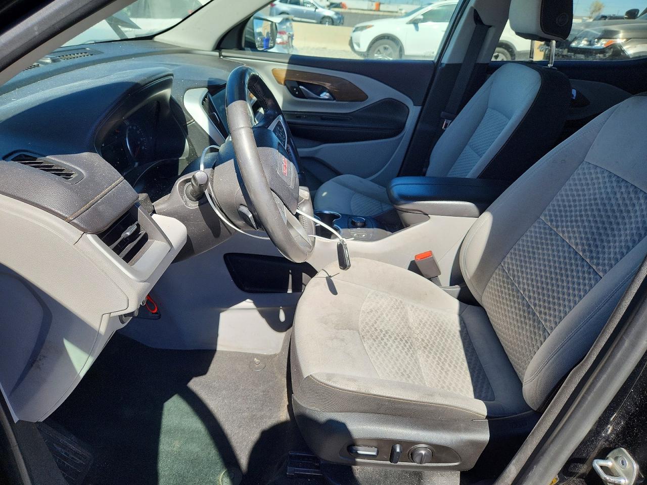 2018 GMC TERRAIN SLE photo 25