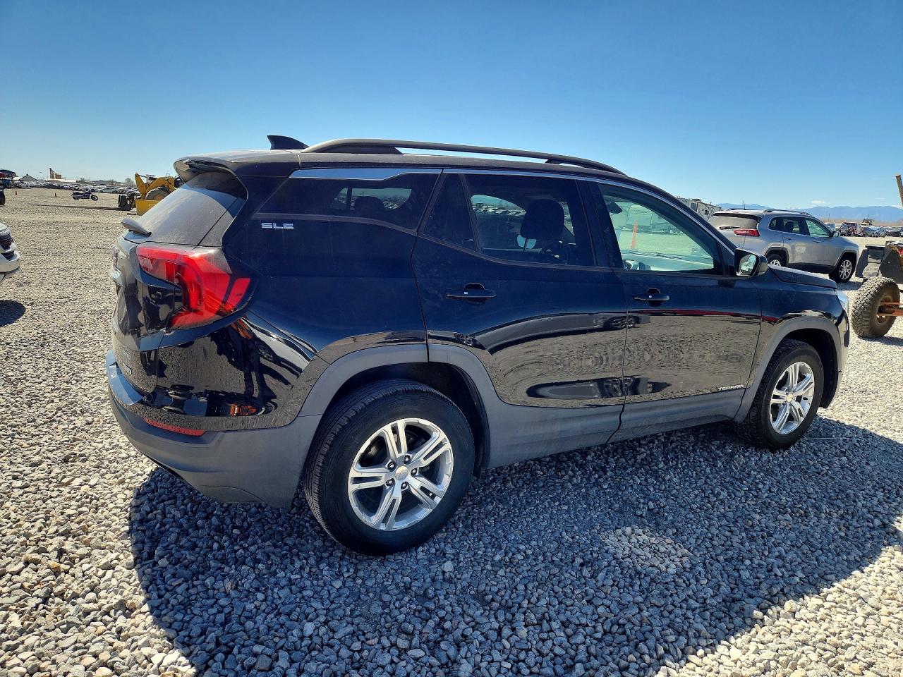 2018 GMC TERRAIN SLE photo 9