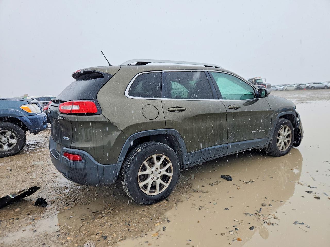 2015 JEEP CHEROKEE LATITUDE photo 7