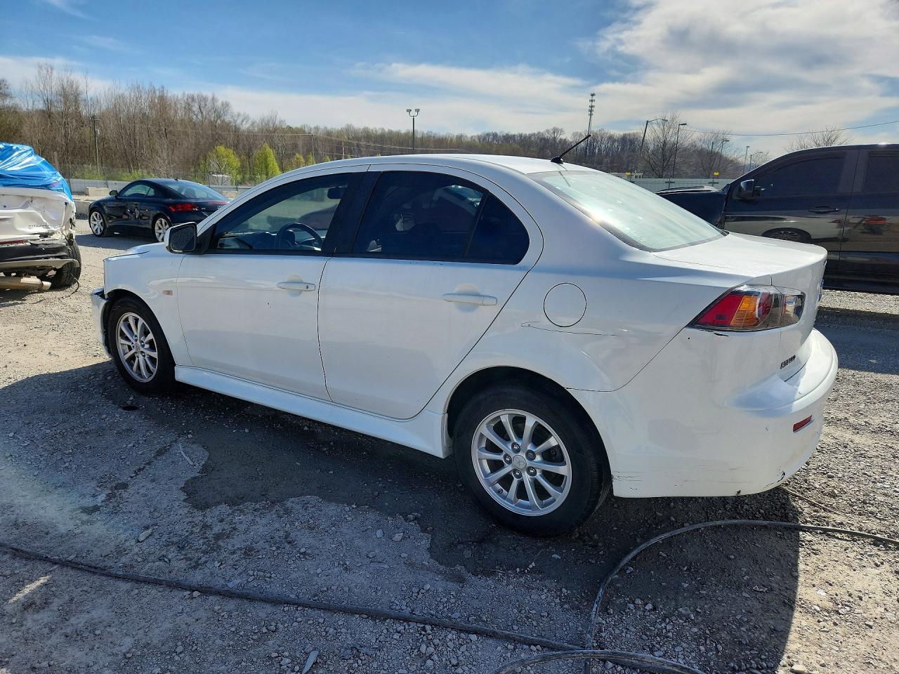 2014 MITSUBISHI LANCER ES photo 3