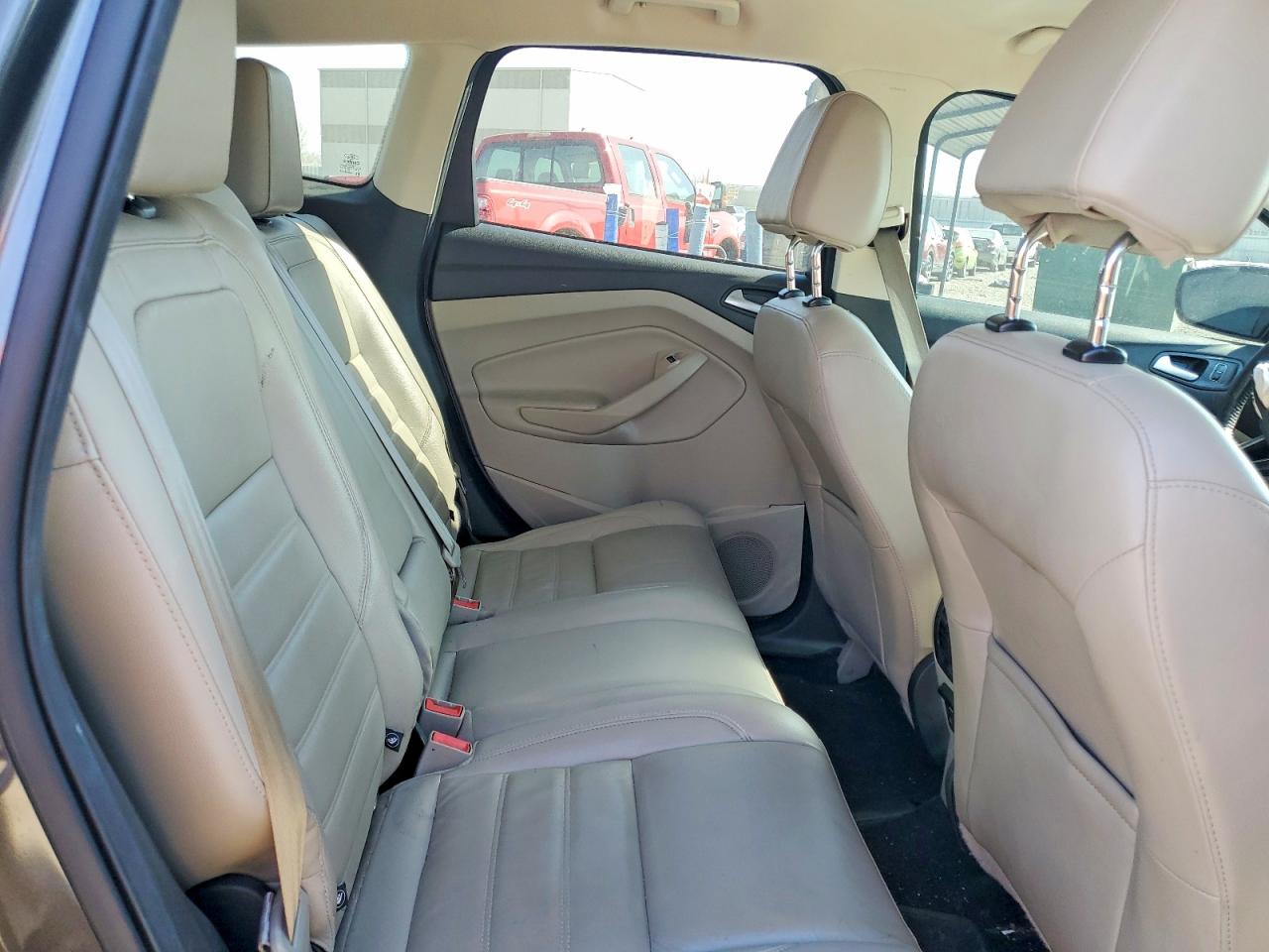 2017 FORD ESCAPE SE photo 31